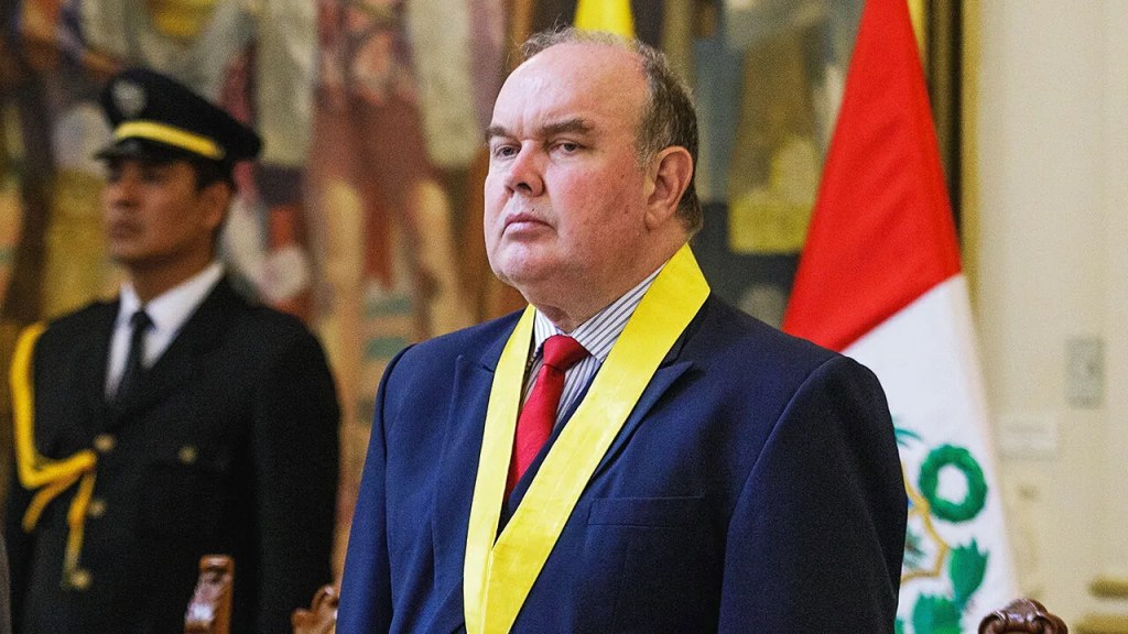 López Aliaga confirma que se&nbsp;autoflagela