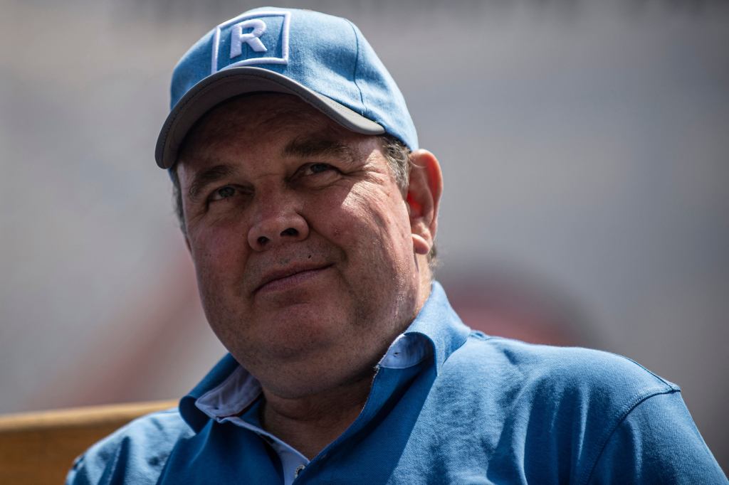 López Aliaga de fiesta. Inversión millonaria y festejos de carnaval en&nbsp;Lima.